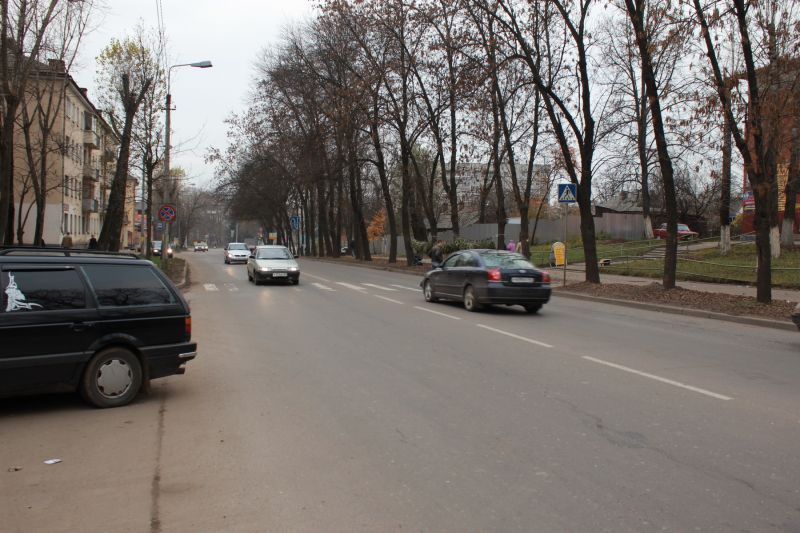 "Убитые дороги Пскова" совместно с Администрацией Великих Лук выявили наиболее опасные пешеходные переходы
