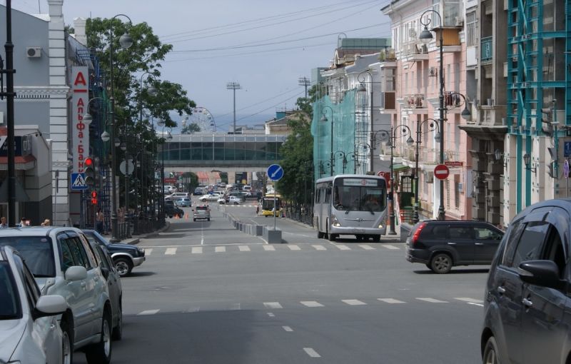 Во Владивостоке появились дороги с левосторонним движением