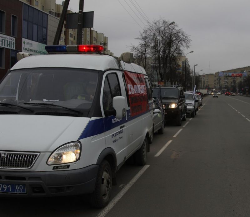 Автопробег, приуроченный к Дню памяти жертв ДТП, прошел в Пскове