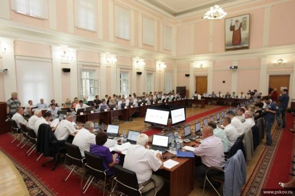 Внесены изменения в порядок финансирования дорожного фонда Псковской области