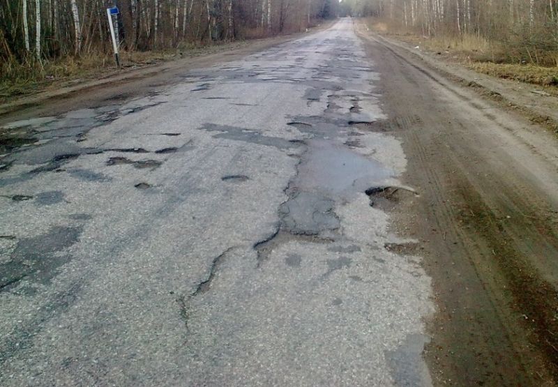 Гость сайта turchak.ru пожаловался губернатору на качество платных дорог Псковской области