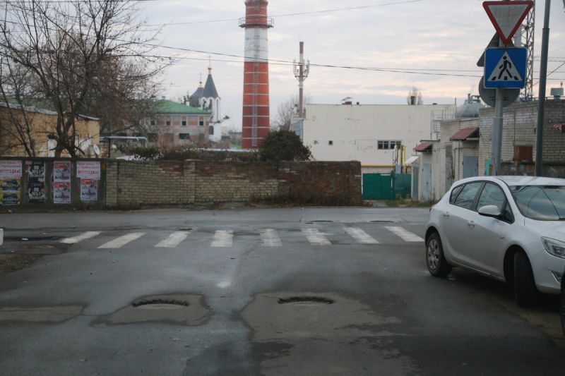 Ряд выявленных дорожных дефектов устранен в Ставрополе после обращения в городскую администрацию 