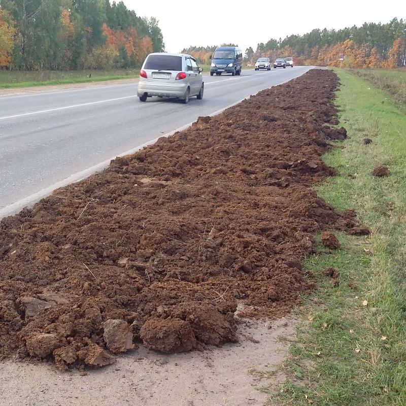 Подрядная организация произведет планировку не укрепленных обочин на автодороге Чебоксары - Сурское 