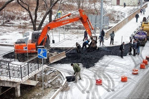 В Калининграде, В. Новгороде, Санкт-Петербурге, Калуге и Ижевске собираются ремонтировать дороги в декабре
