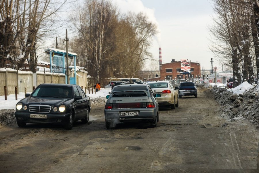 Три улицы с "Карты убитых дорог" отремонтируют в Екатеринбурге