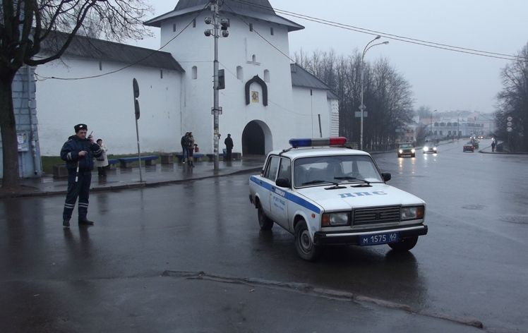 458 автомобилей было проверено сотрудниками ДПС вчера в ходе профилактического рейда в Пскове