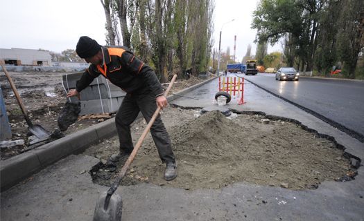 В Воронеже почти на сотне улиц будут переделывать прошлогодний ремонт