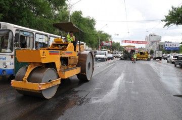 Воронежцы переплатили за ремонт дорог 77 миллионов рублей.