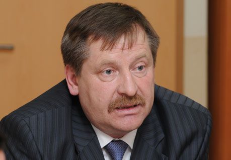 Бывший руководитель департамента дорожного хозяйства Воронежа подозревается в превышении полномочий на 8,7 миллионов рублей
