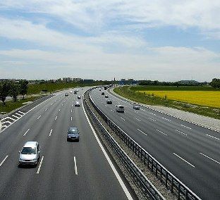 «Заблуждение, что в России самые дорогие дороги», - министр транспорта РФ