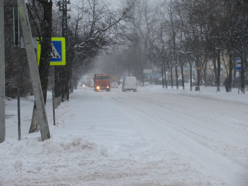 Метеорологи не сообщили властям Пскова о надвигающемся снежном циклоне