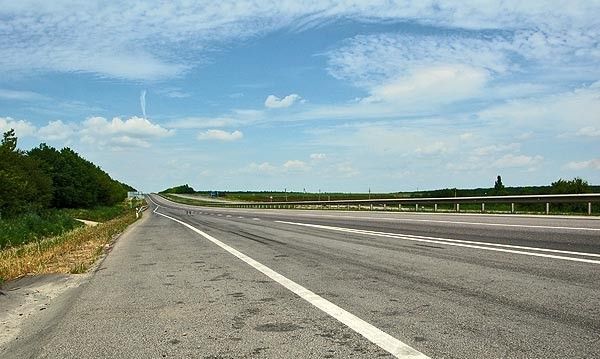 32 км федеральной автодороги Р-23 отремонтируют в Псковской области  