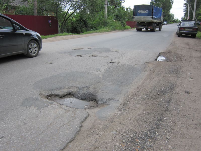 В Пскове частично отремонтируют Зональное шоссе