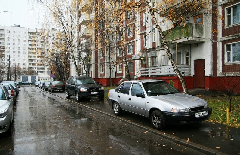 Московские пешеходы смогут жаловаться на нарушителей парковки