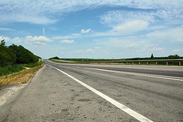 230 км федеральных трасс планируется отремонтировать в Псковской области в 2015-2016 гг
