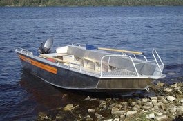 Ремонт дорог по-русски: взятки брали даже лодками