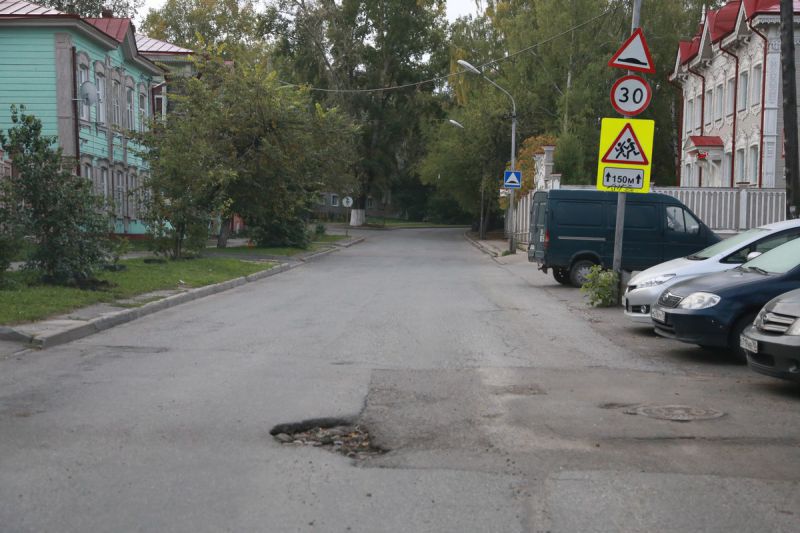 Администрация Томска направила претензии в адрес подрядных организаций по обнаруженным дорожным дефектам 