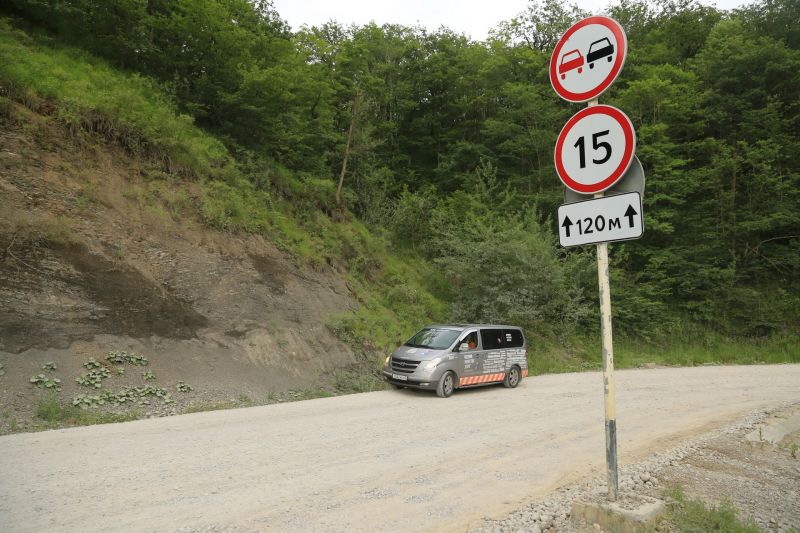 Дорога через Шаумянский перевал по-прежнему представляет опасность для автомобилистов