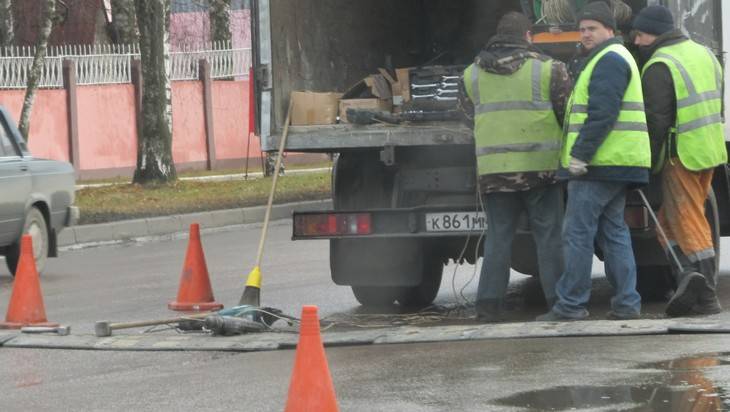 Зимой в Брянске продолжится ямочный ремонт дорог