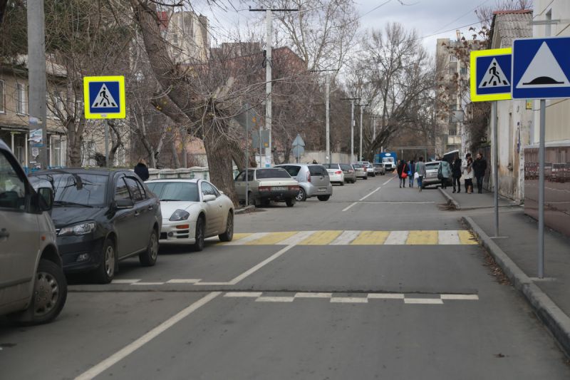 Обустройство дорог у школ в Симферополе