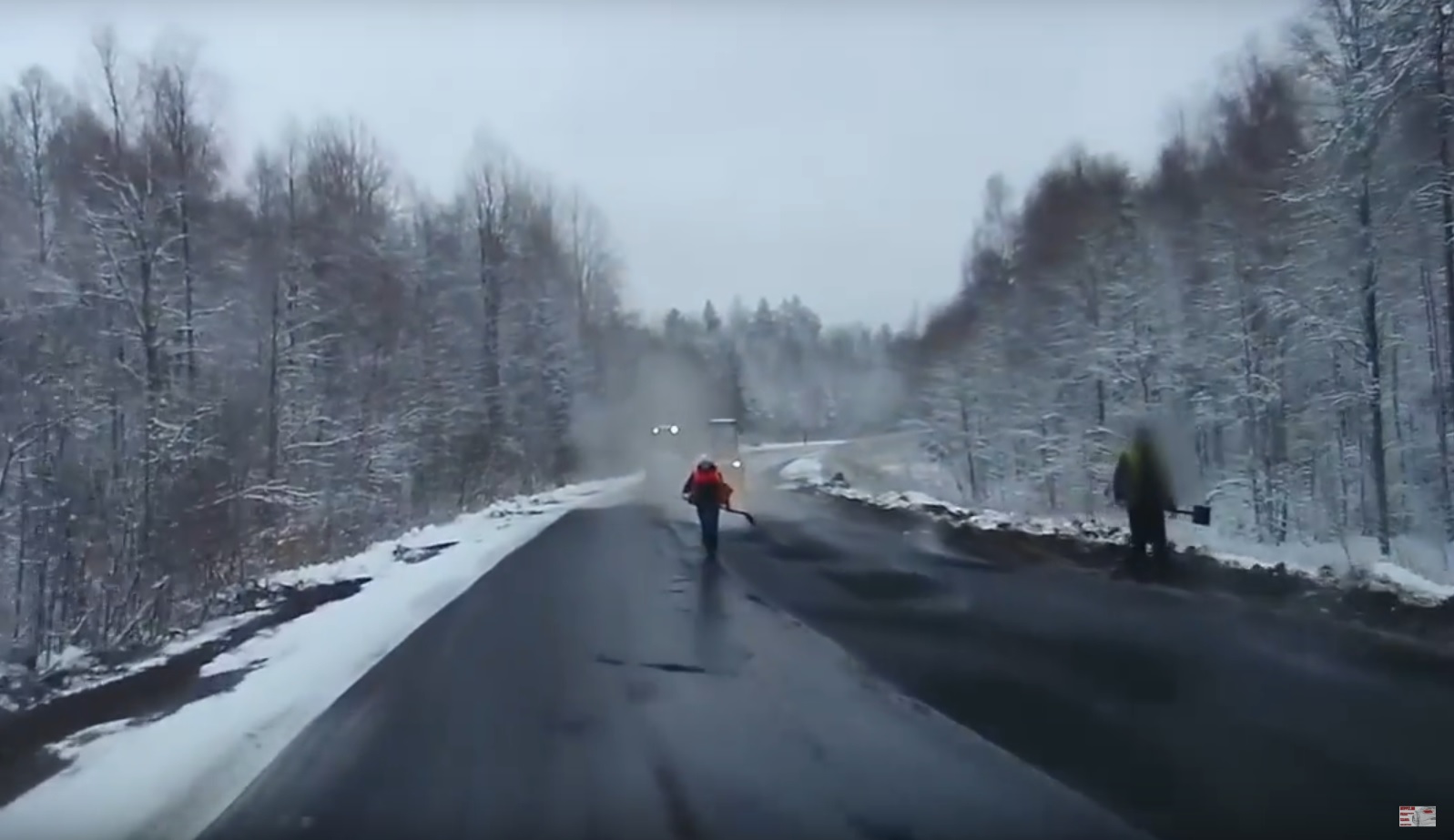 Укладка асфальта в снег на дороге Петрозаводск – Суоярви не удалась