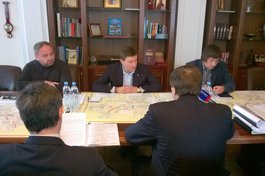 Состояние улично-дорожной сети обсудил губернатор с властями и общественниками Великих Лук