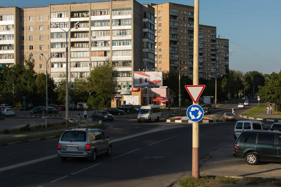 В России могут измениться правила проезда перекрестков с круговым движением