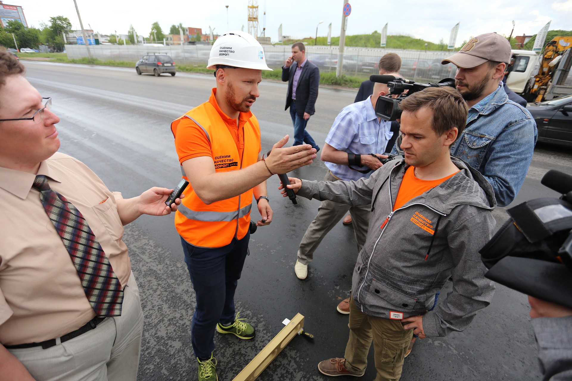В Ижевске устранили ямы и выбоины на проверенных гарантийных дорогах