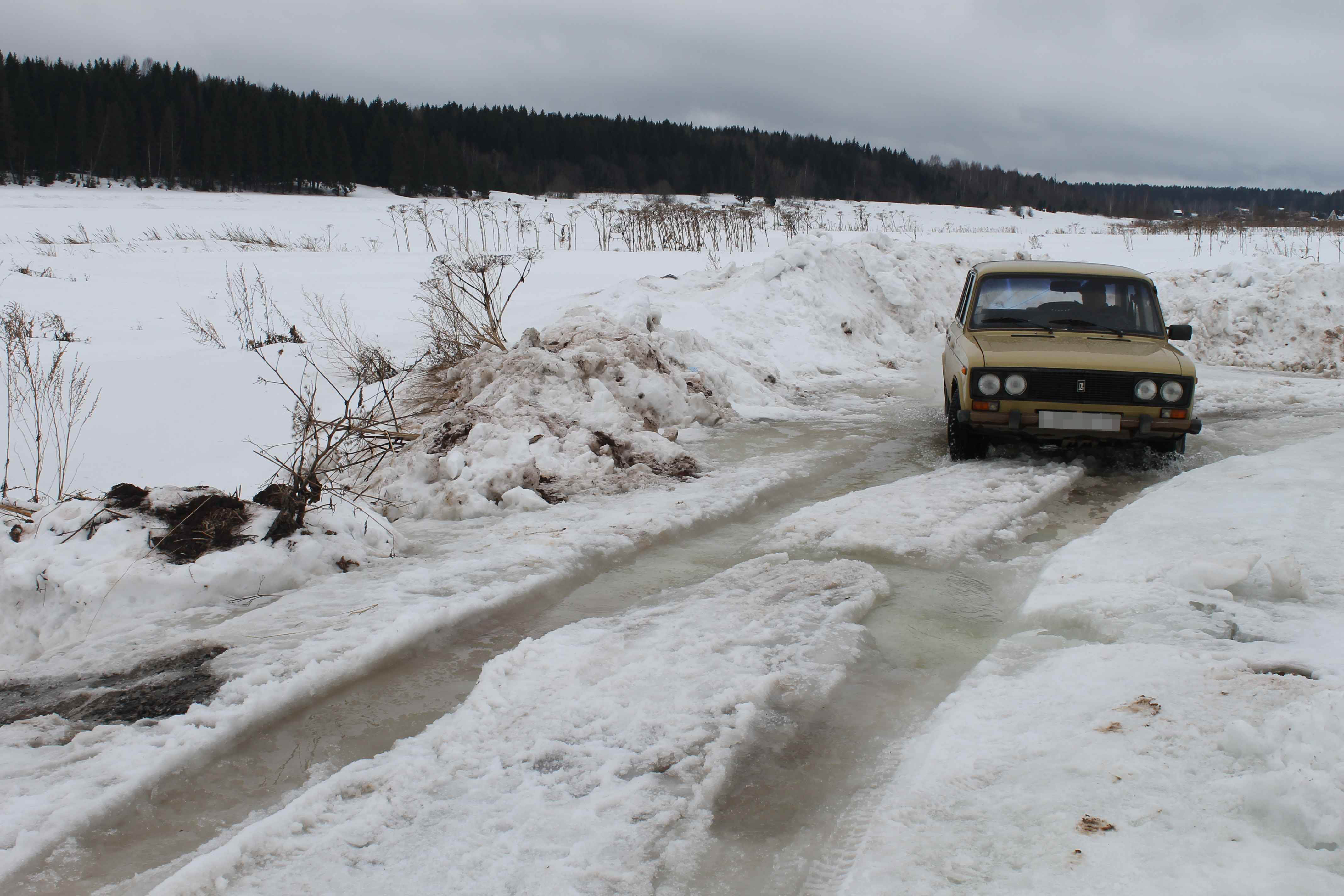 После сигнала активистов ОНФ удалось обеспечить проезд к деревне Русское в Кирове