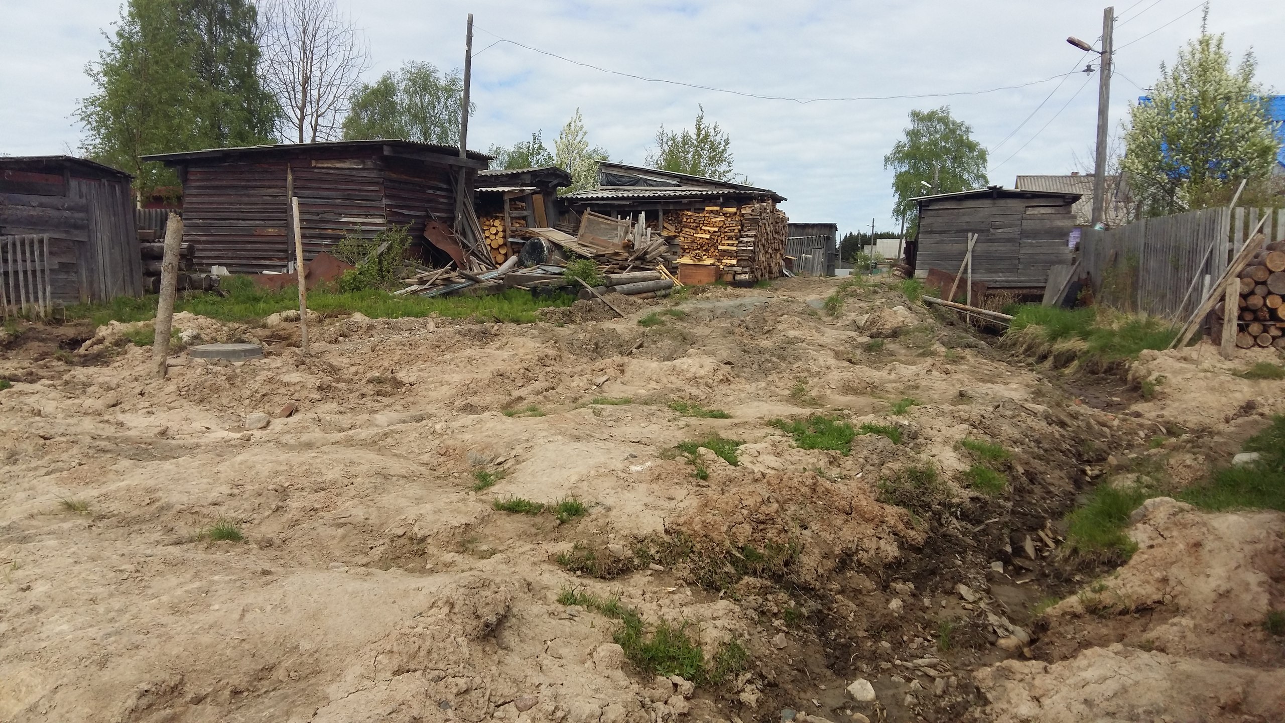 Активисты ОНФ добиваются ремонта нескольких дорог в Онежском поселке