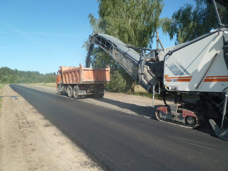 В Печорском районе ремонтируют участок дороги, ведущей к границе с Латвией