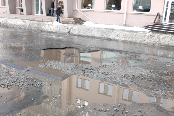 Общественники Архангельска призывают власти провести конкурс на ремонт дорог конкурентно и прозрачно