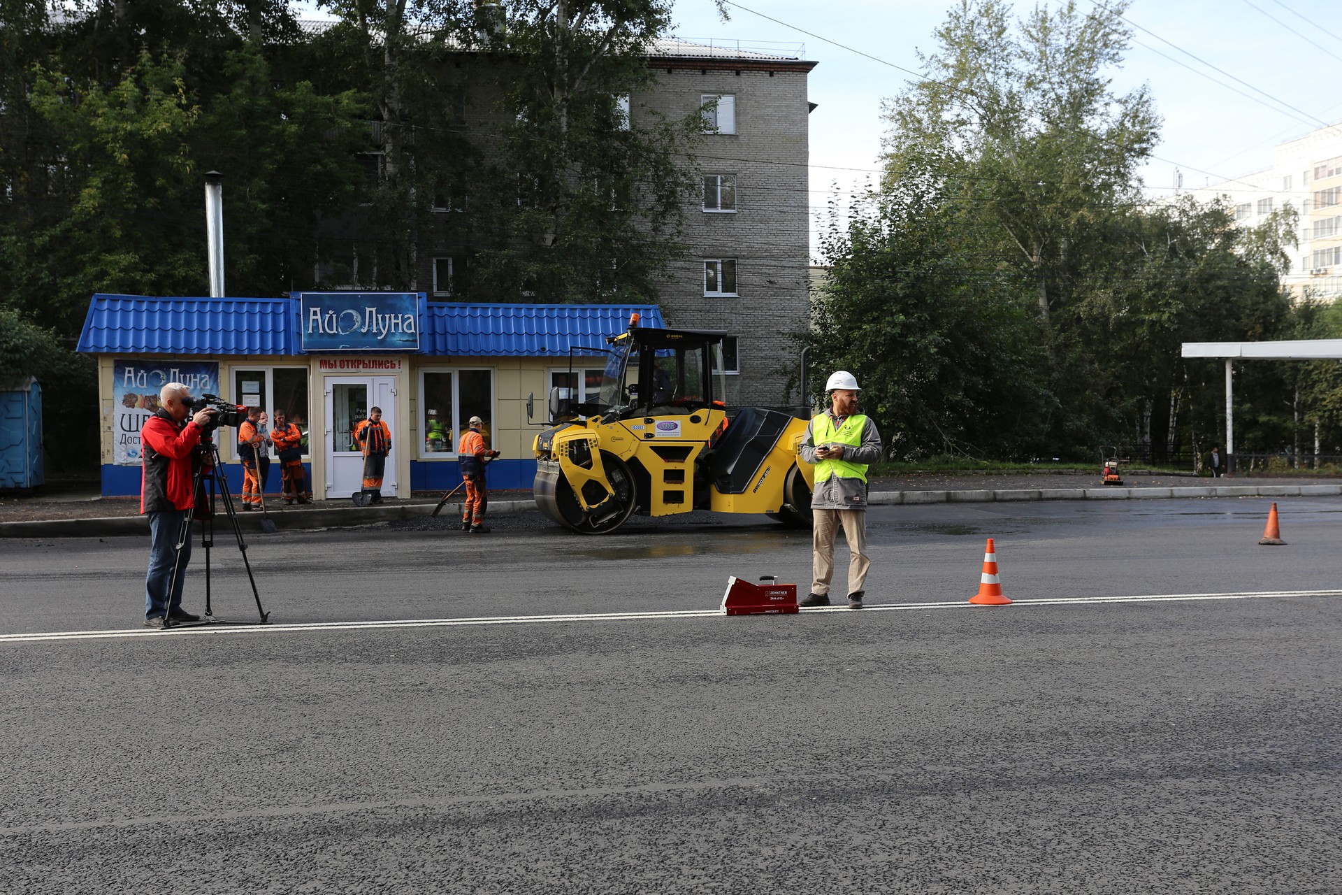 Дороги в Томске стали немного лучше, но про пешеходов забыли – тротуары нуждаются в ремонте