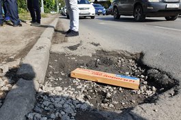 Ямы на новых дорогах Томска – из-за аварий на инженерных коммуникациях