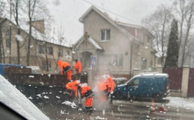 Некачественно выполненные работы в снегопад в Калининграде переделаны